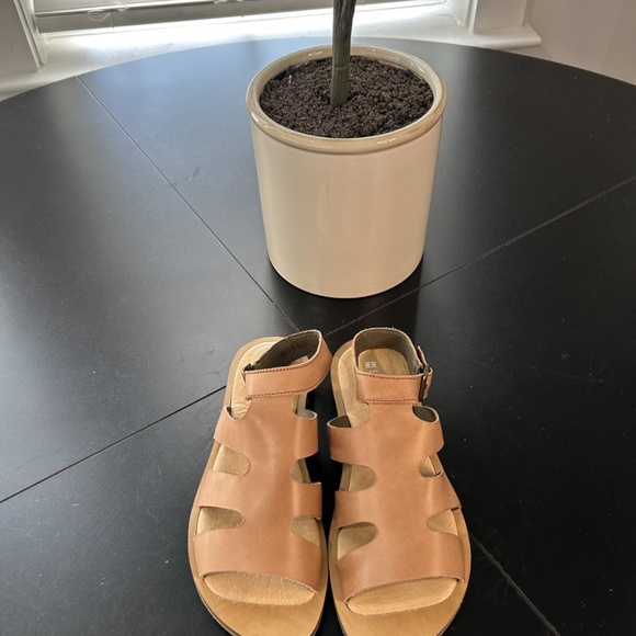 EL Naturalista Sandals Women’s EU 37 / US 6.5 – Brand New in Box - Picture 4 of 10